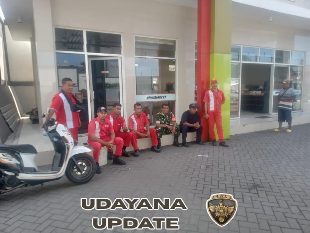 Babinsa Ende Tinjau SPBU Paupire, Pastikan Pelayanan BBM Tetap Lancar