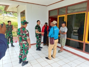 Komandan Kodim 1625/Ngada Dampingi Irdam IX/Udayana Tinjau Pos Pengamatan Gunung Ebulobo