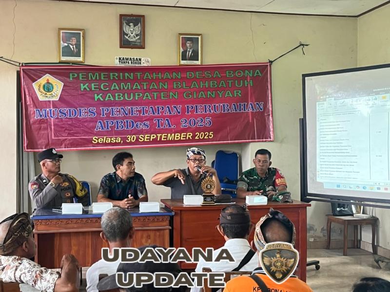 Babinsa Bona Dorong Transparansi dan Partisipasi dalam Musyawarah Desa