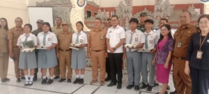 Wujud Peduli Kesehatan, Babinsa Hadiri Simbolis Makan Bergizi Gratis Bersama SPPG Garuda Emas III