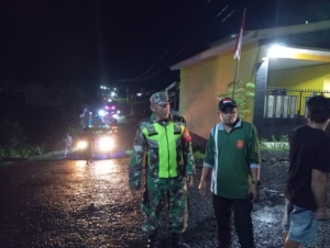 Patroli Malam Babinsa Wujudkan Rasa Aman di Desa Sorinomo