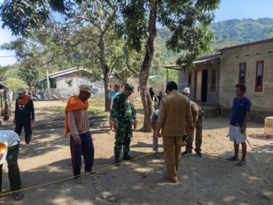 Sinergi Babinsa dan Warga Wujudkan Jalan Baru di Mbawi