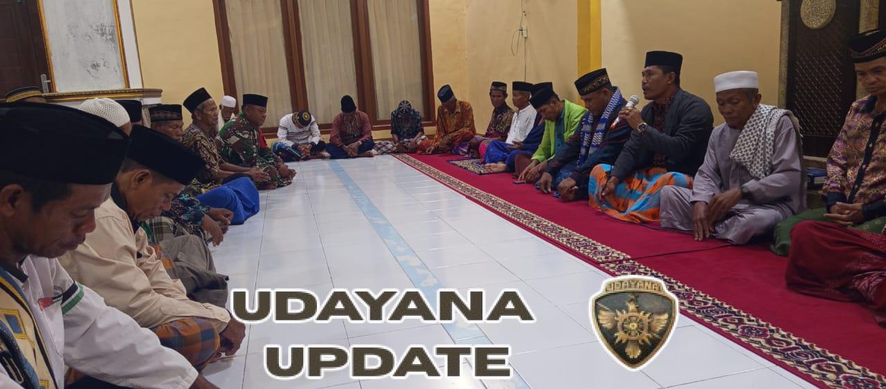 Babinsa Dampingi Masyarakat Desa Kiwu Gelar Maulid Nabi dengan Khidmat