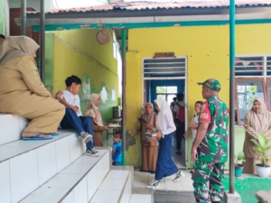 Sinergi Babinsa dan Guru SMP Muhammadiyah untuk Ciptakan Sekolah Aman dan Nyaman