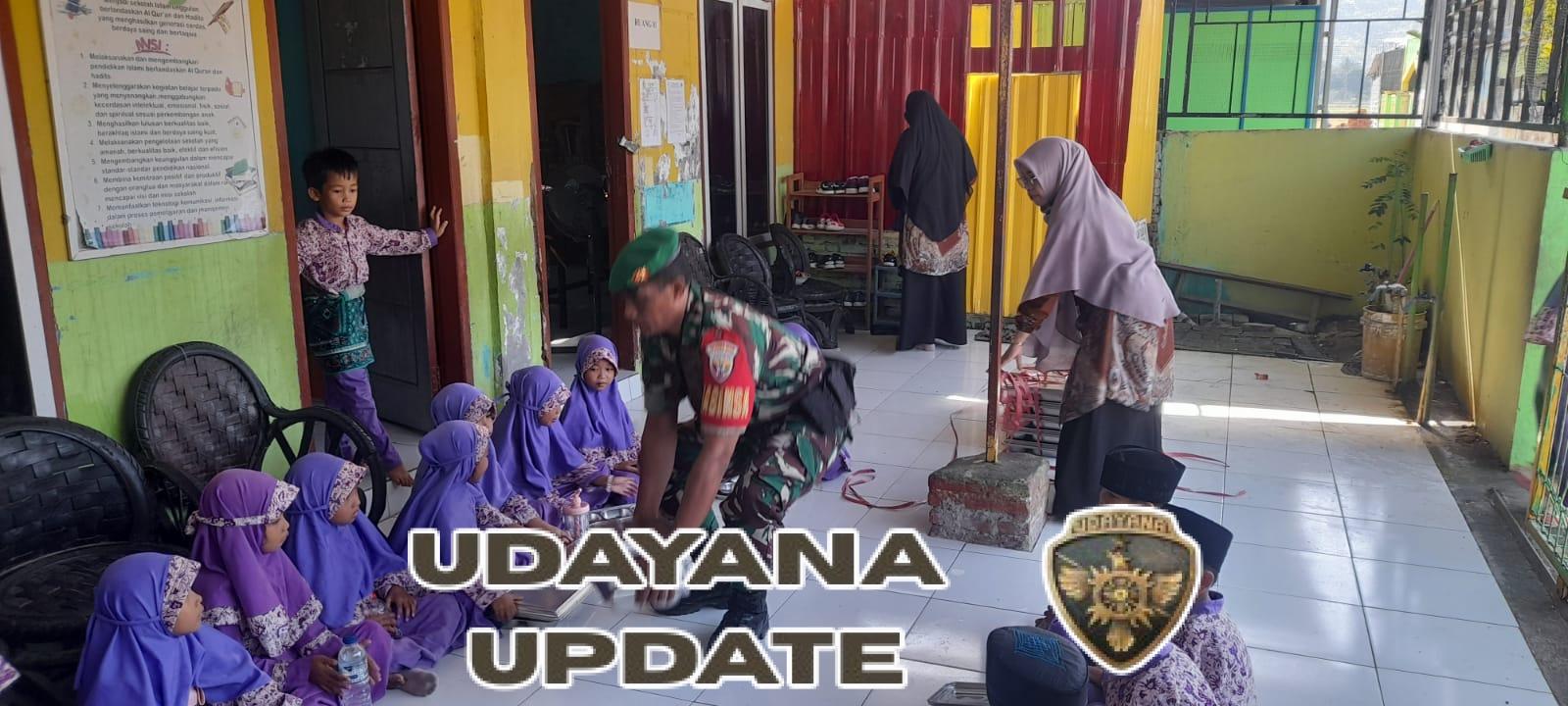 Babinsa Seteluk Tengah Dampingi Program Makanan Sehat Bergizi di SDIT Ar Risalah