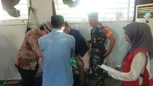 40 Anak Ikuti Khitanan Massal, Bukti Sinergi TNI dan Pesantren di Lombok Timur