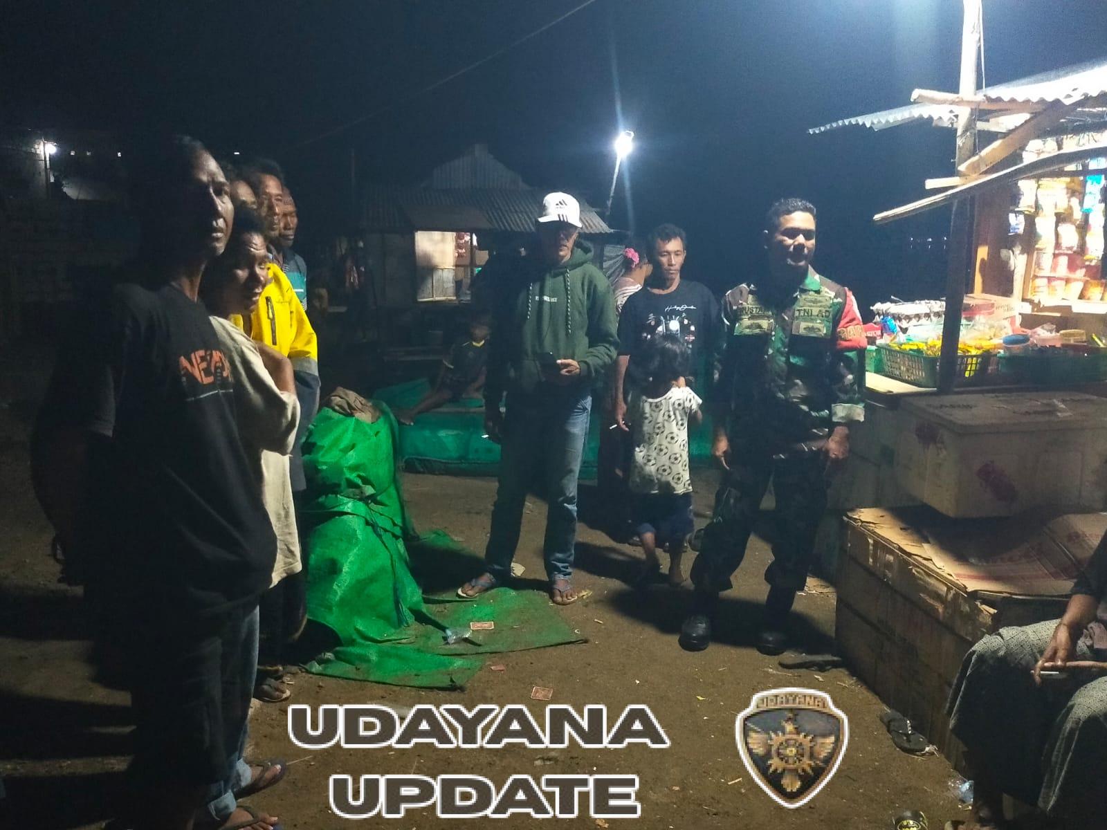 Sinergi Babinsa dan Warga Hu’u Amankan Lingkungan