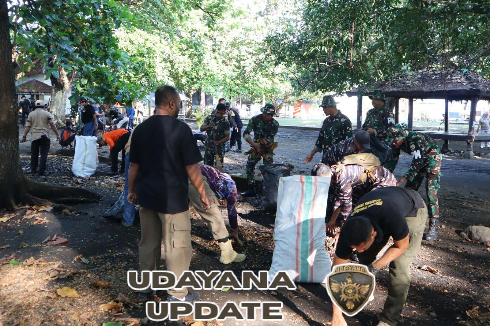 HUT TNI ke-80, Kodim 1607/Sumbawa Tebar Semangat Gotong Royong Lewat Karya Bakti