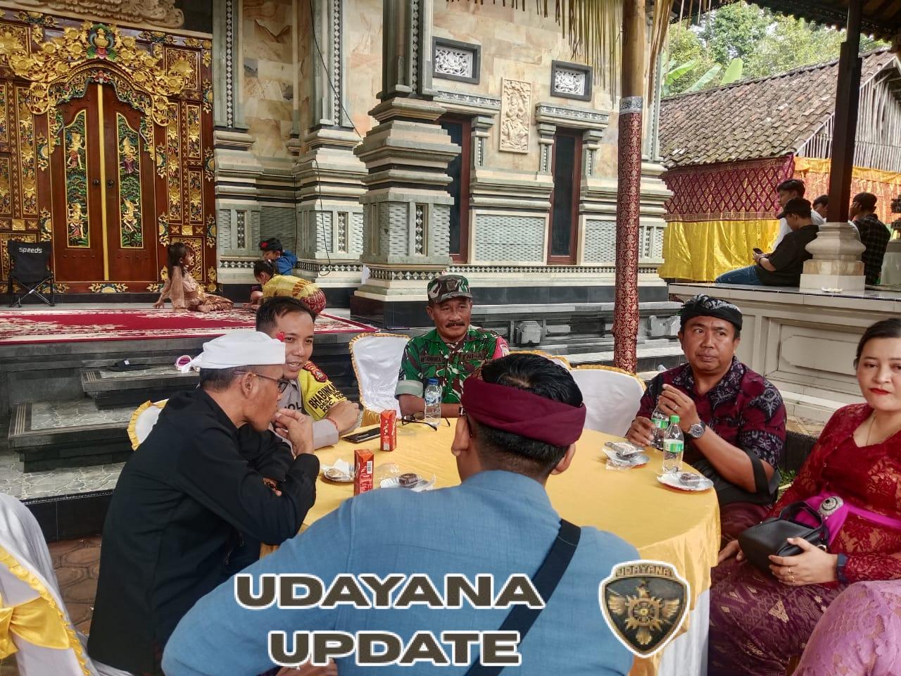 Babinsa Peninjoan Hadiri Resepsi Pernikahan Warga, Wujudkan Kedekatan dengan Masyarakat