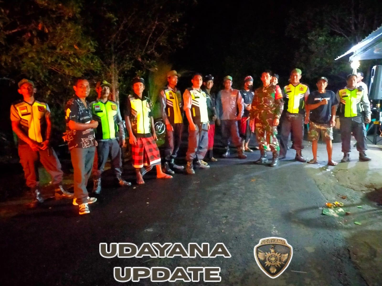 Babinsa Desa Ambengan Gelar Patroli Siskamling, Wujudkan Lingkungan Aman dan Kondusif