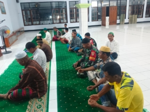 Tim Koramil Donggo dan Tokoh Masyarakat Bersinergi Jaga Keamanan Wilayah Soromandi