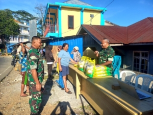 Dekat dengan Rakyat, Kodim 1612/Manggarai Gelar Gerakan Pangan Murah HUT TNI ke-80