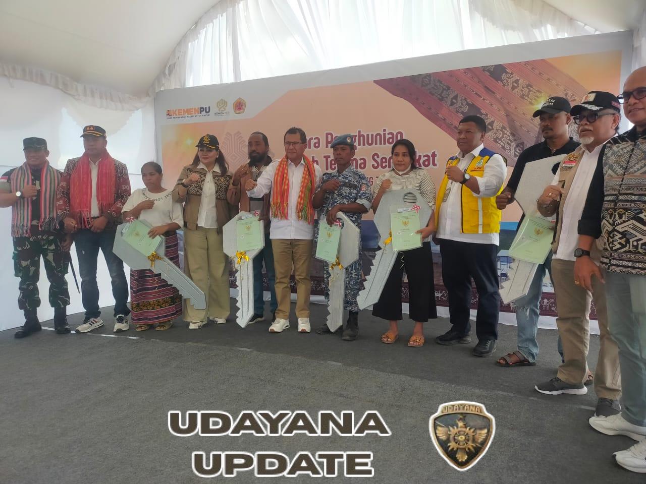 Penyerahan Rumah Eks Timor-Timur Dihadiri Bupati Dan Dandim