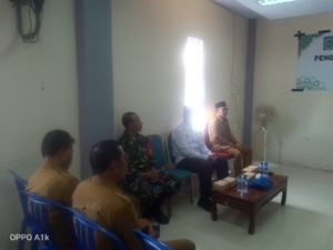 Sinergi Ulama dan TNI, Babinsa Dampingi Pelantikan Pengurus MUI Dompu