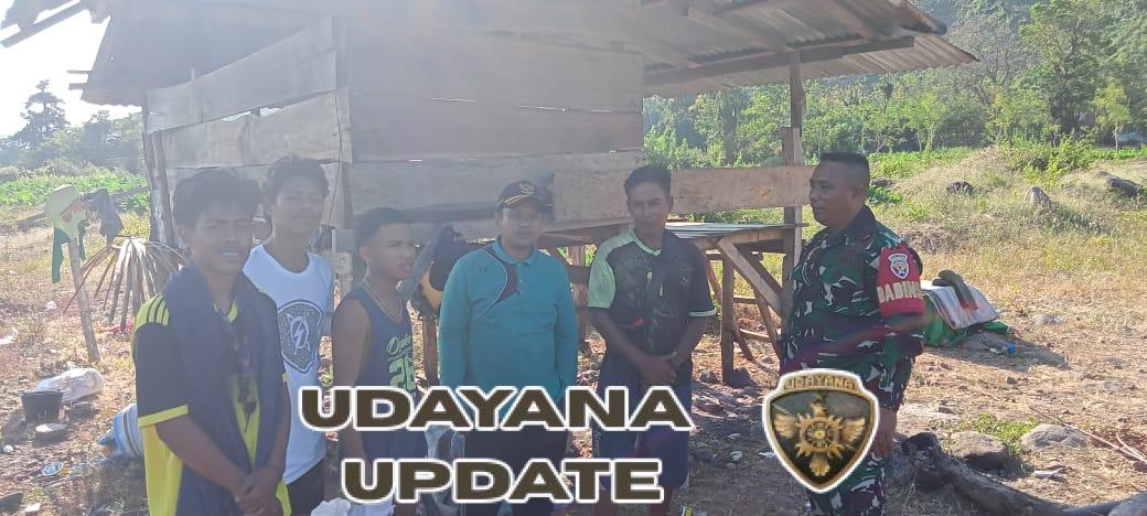 Sertu Abdullah Gelar Komsos Jaga Keamanan Desa Daha