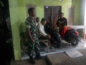 Patroli Malam Perkuat Kebersamaan Babinsa dan Pemuda Wawonduru