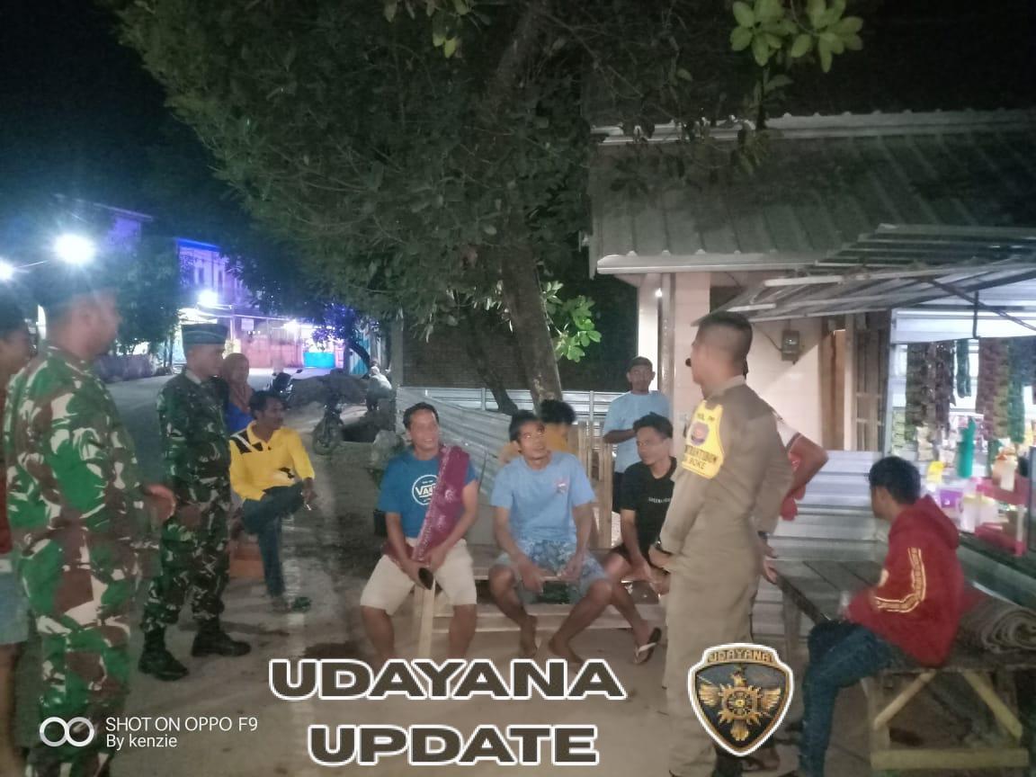 Patroli Siskamling di Desa Boke: Sinergi Aparat dan Masyarakat Cegah Gangguan Keamanan