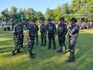 Prajurit Yonif 900/SBW Diterjunkan Amankan Aksi Demonstrasi di Kabupaten Badung