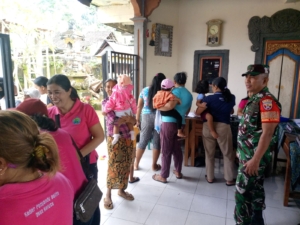Sinergi Babinsa, Bidan, dan Kader Posyandu untuk Kesehatan Balita di Kelusa