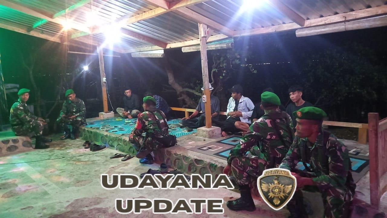 Patroli Siskamling Koramil 1608-05/Donggo Jaga Ketertiban di Desa Bajo, Punti, dan Lewintana