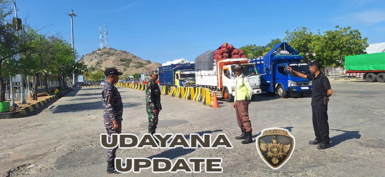 Sertu Abdurahman Laksanakan PAM, Pastikan Situasi Pelabuhan Poto Tano Aman dan Lancar