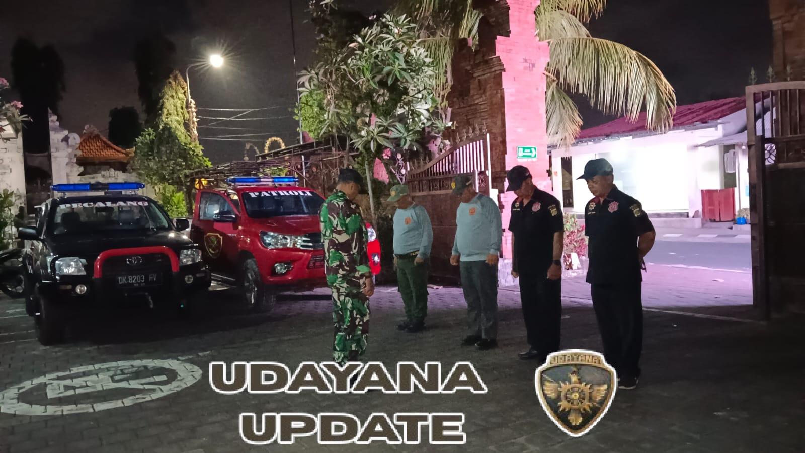 Babinsa Desa Kutuh Bersama Linmas dan Pecalang Gelar Patroli Gabungan Ciptakan Situasi Kondusif