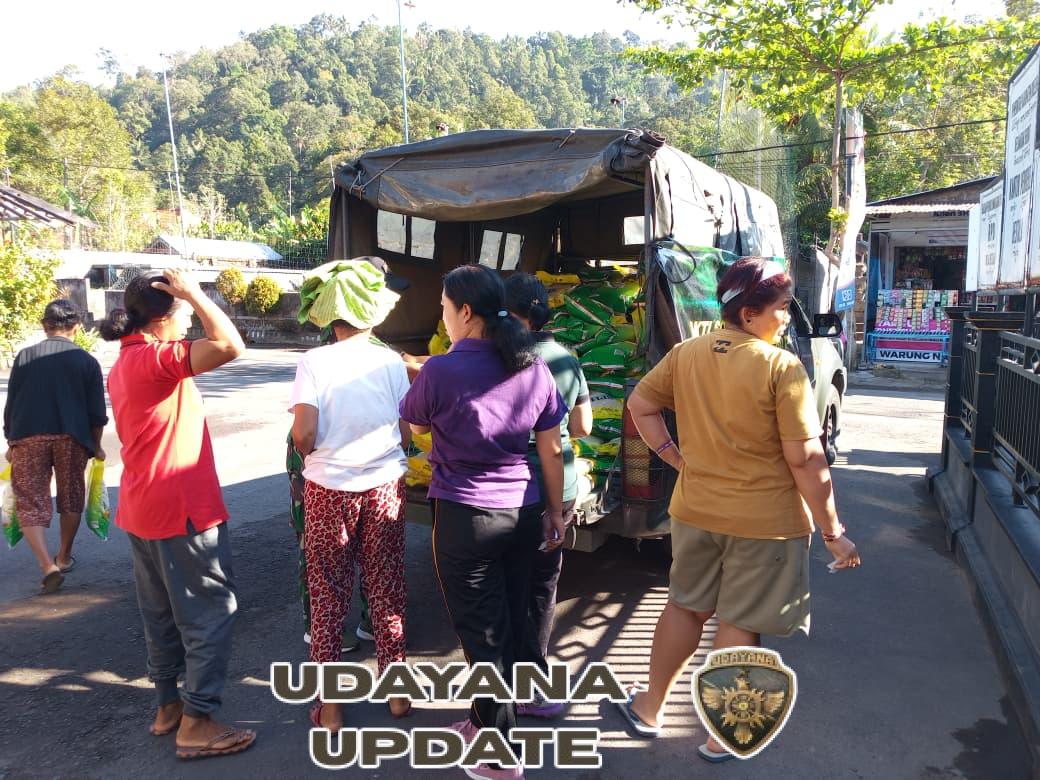 Bhakti Sosial TNI: 2 Ton Beras Disalurkan untuk Warga Desa Lokapaksa