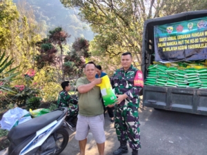 Gerakan Pangan Murah (GPM) Beras Kodim 1609/Buleleng Hadir di Desa Galungan dan Desa Bebetin