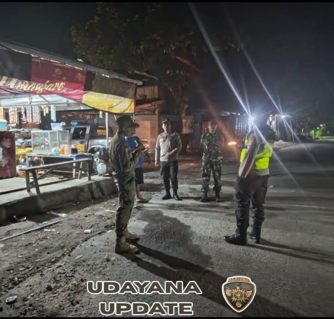 Cegah Gangguan Keamanan, Babinsa Serka M. Kamarudin Patroli Malam di Desa Perian
