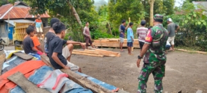 Babinsa Kodim 1602/Ende Himbau Warga Jaga Kelestarian Hutan di Dusun Wololele