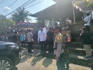 Babinsa 1623-04/Sidemen monitoring kegiatan Aksi Sosial Tim Penggerak PKK Provinsi Bali.