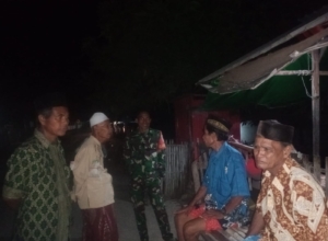 Babinsa Sertu Agus Desa Riamau Dorong Komunikasi Baik untuk Hidup Rukun dan Aman