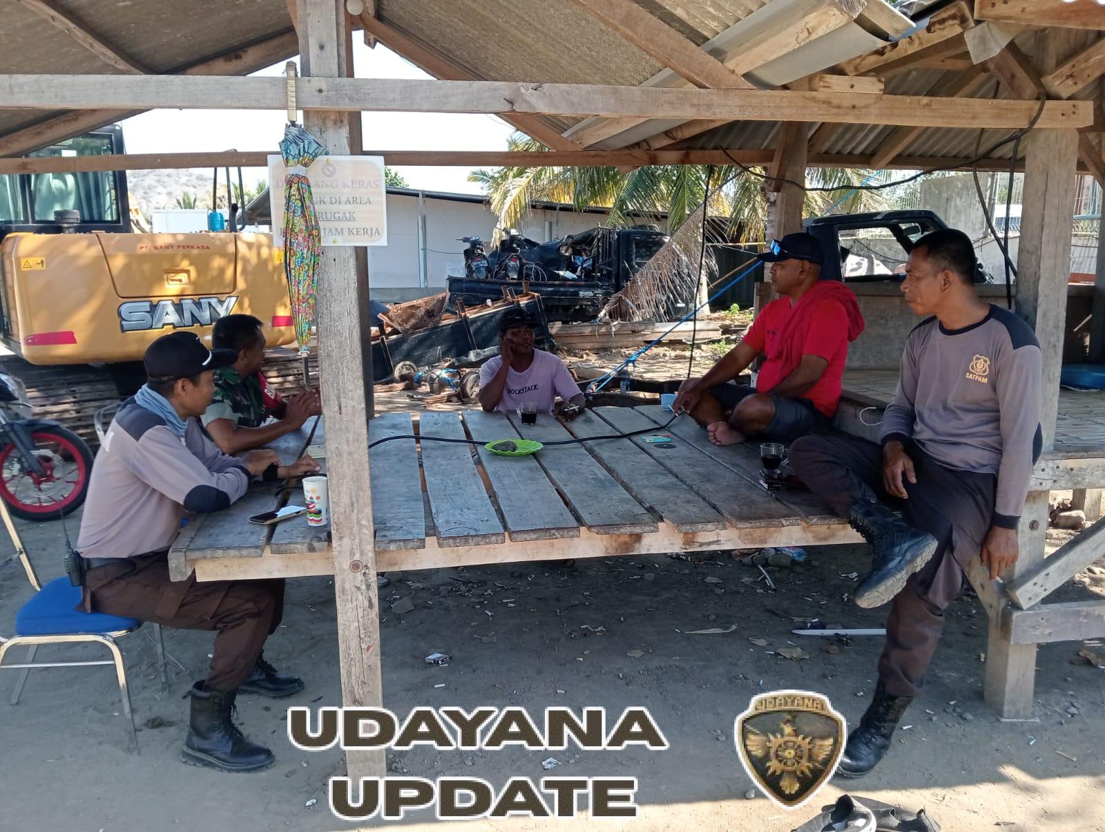 Dekat dengan Warga, Babinsa Koptu Arifin Laksanakan Monitoring di Desa Binaan