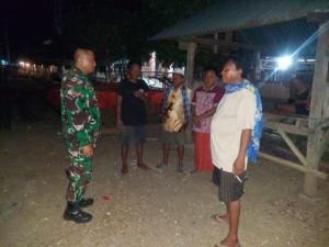 Koramil 1608-04/Woha Bersinergi dengan Pol PP dan Tokoh Masyarakat Jaga Keamanan Desa