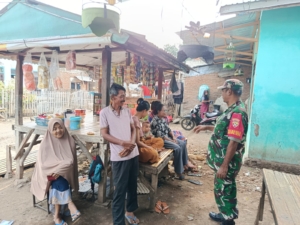 Babinsa Koramil Bolo Ajak Orang Tua Pantau Perilaku Anak Cegah Narkoba dan Kriminalitas