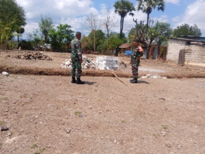 Babinsa Mata Air Tinjau Lahan Pembentukan Koperasi Merah Putih