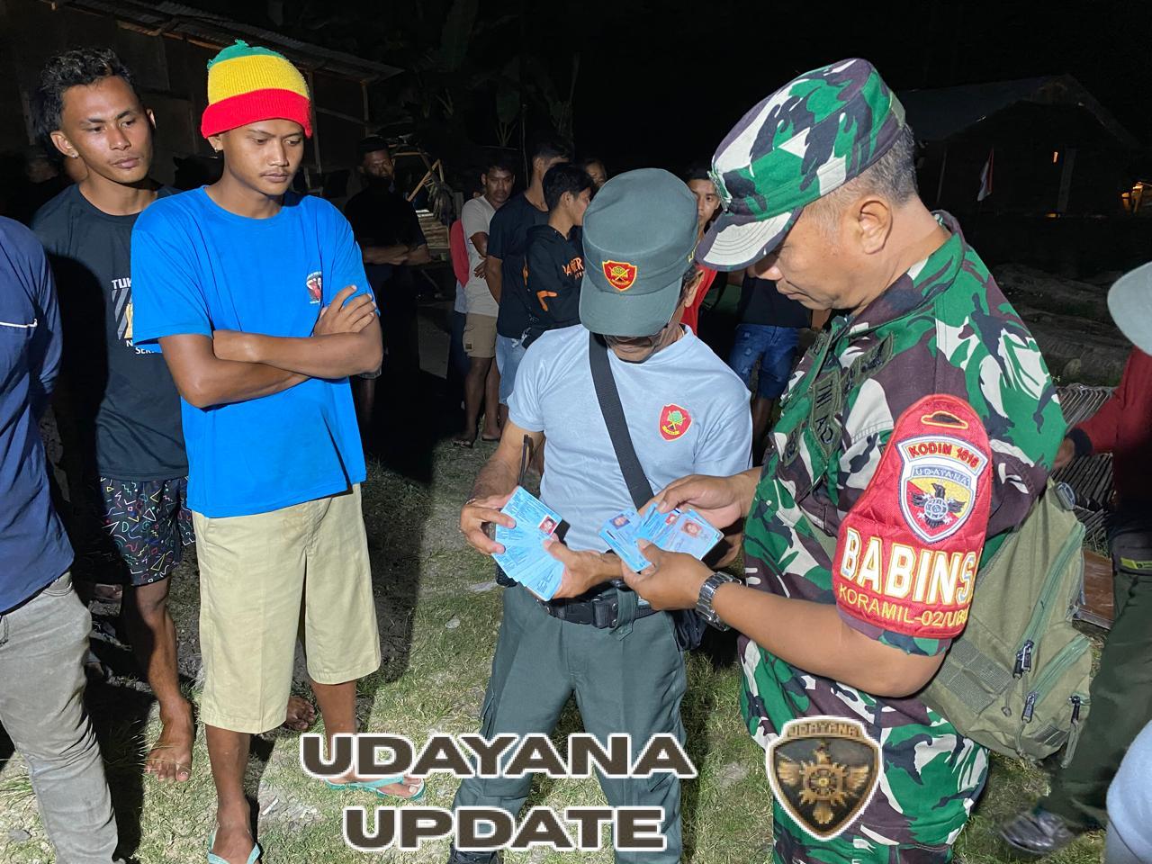 Tingkatkan Keamanan, Babinsa dan Satlinmas Gelar Patroli Malam di Desa Mas