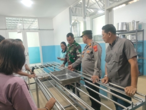 Babinsa dan Bhabinkamtibmas Patemon Hadiri Sosialisasi Dalam Rangka Launching Program MBG di Yayasan Jnana Bhoga Sari Indonesia