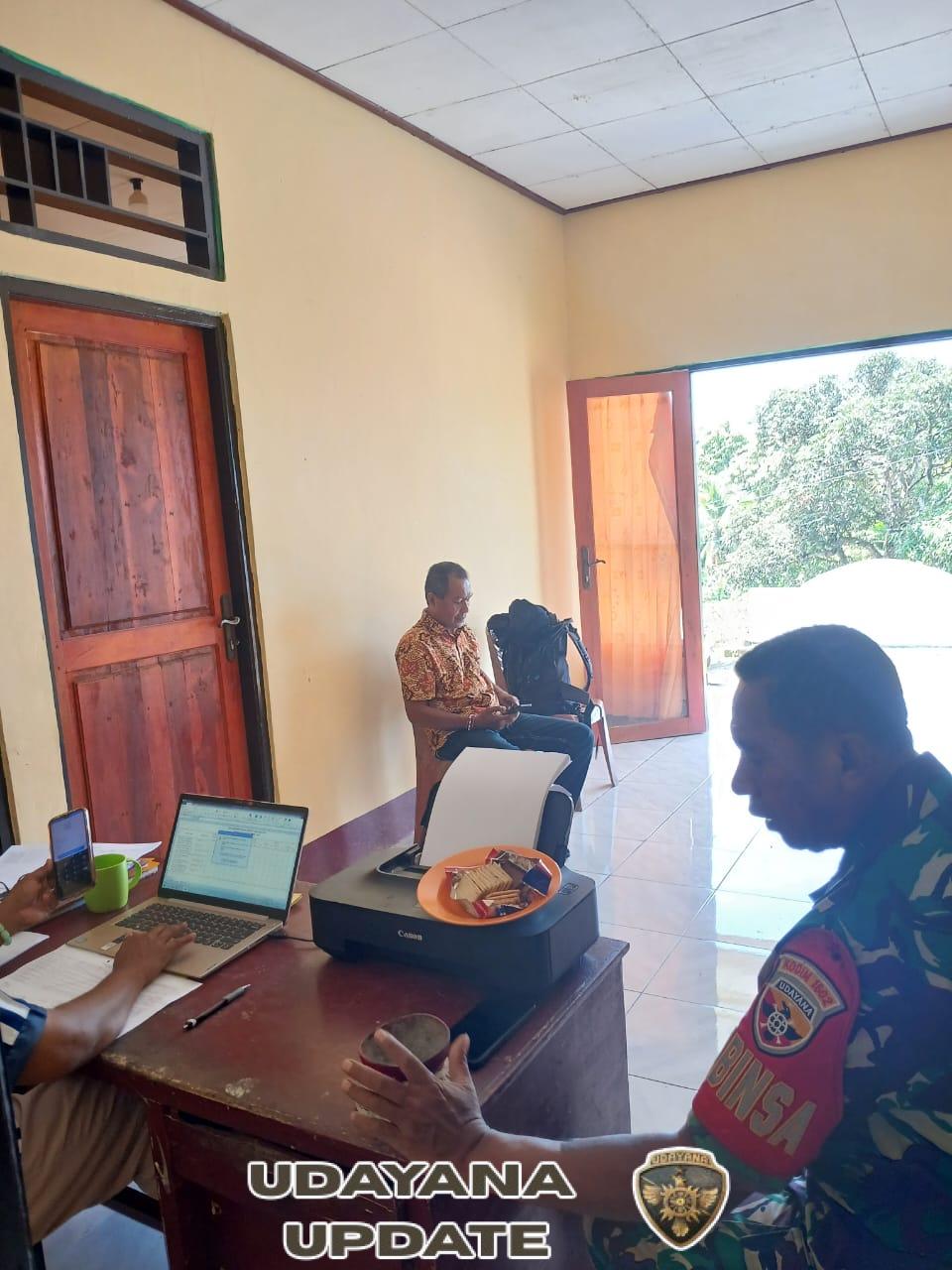 Dekatkan Diri dengan Warga, Babinsa Ende Lakukan Monitoring Wilayah di Wolojita