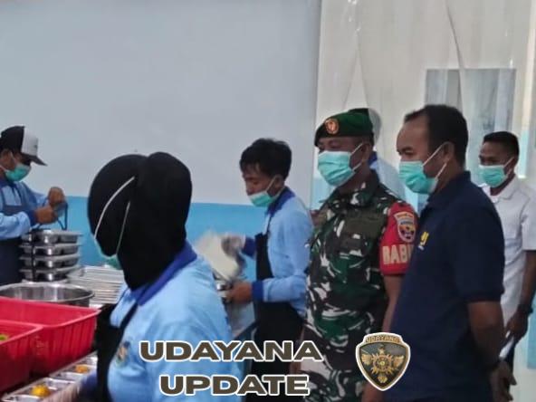 Sertu Budiman Babinsa Koramil 1608-06/Wawo Hadir di Tengah Warga Dukung Program Makan Bergizi