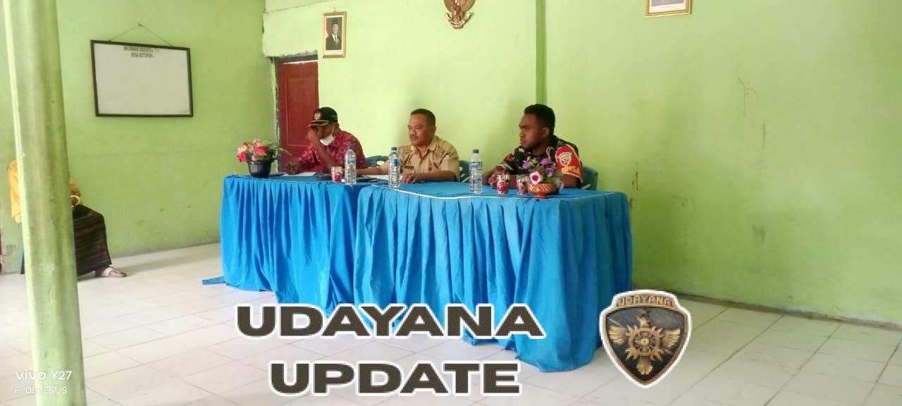 Babinsa Wolowaru Hadiri Penyaluran BLT Kemiskinan Ekstrem Tahap III di Desa Detupera