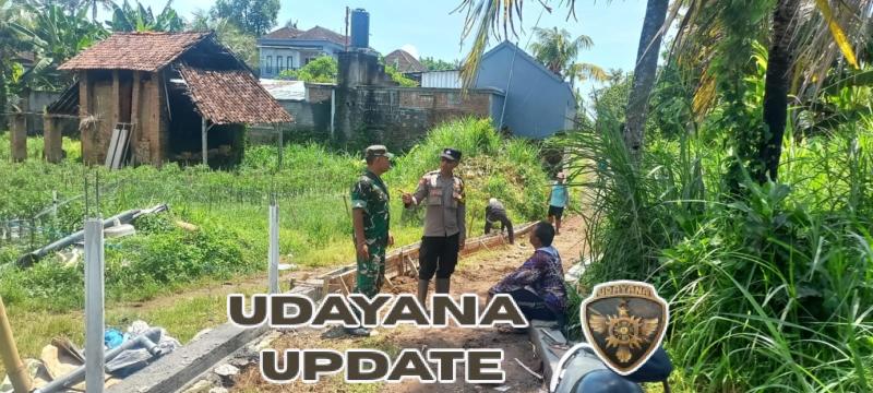 Babinsa Temesi Dampingi dan Pantau Pembangunan Jalan Usaha Tani dari Dana Desa Tahun 2025