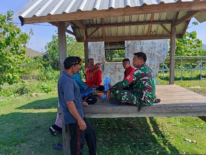 Babinsa Koramil 1628-02/Sekongkang Aktif Pantau Kondisi Wilayah Belo