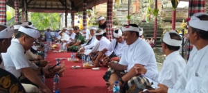 Babinsa Desa Susut Hadiri Upacara Dewa Yadnya Melaspas dan Pasupati Arca Pralinggan Ida Bhatara Ratu Mas