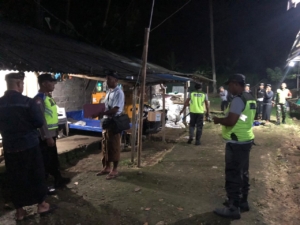 Pendataan Penduduk Pendatang, Babinsa Cau Belayu Pastikan Situasi Wilayah Tetap Kondusif