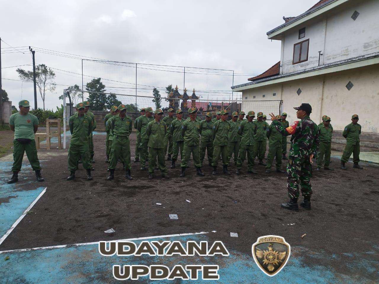 Sinergi TNI dan Aparat Desa, Babinsa Belantih Dorong Profesionalisme Linmas Lewat Pembinaan Kapasitas