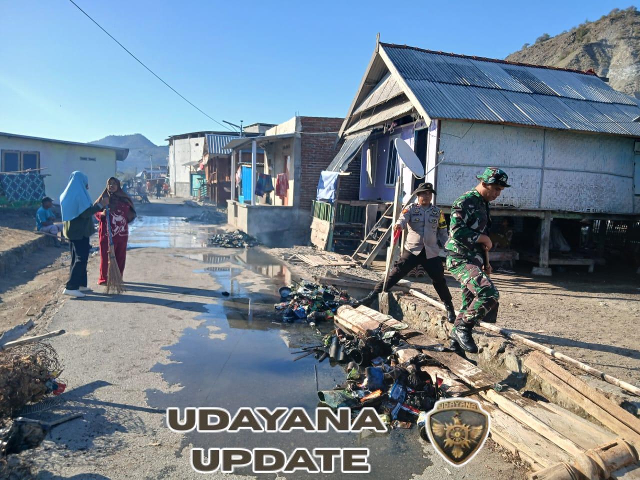 Sinergi TNI, Pemdes, dan Masyarakat Poto Tano Wujudkan Lingkungan Bersih