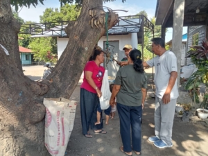Babinsa Kodim 1602/Ende Aktif Dampingi Kegiatan Posyandu di Kelurahan Mautapaga