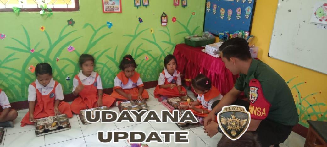Perkuat Sinergi dengan Pemerintah, Babinsa Lewoleba Bantu Sukseskan Program Gizi Nasional