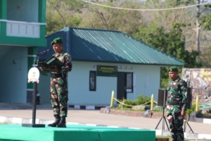 Kodim 1629/SBD Gelar Upacara Bendera Hari Senin